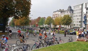 在Flickr的Stephane Mignon骑在布鲁塞尔骑自行车